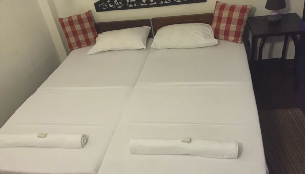 Blue Seas Guest House Dehiwala-Mount Lavinia Екстер'єр фото